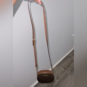 Small brown Micheal Kors Bag